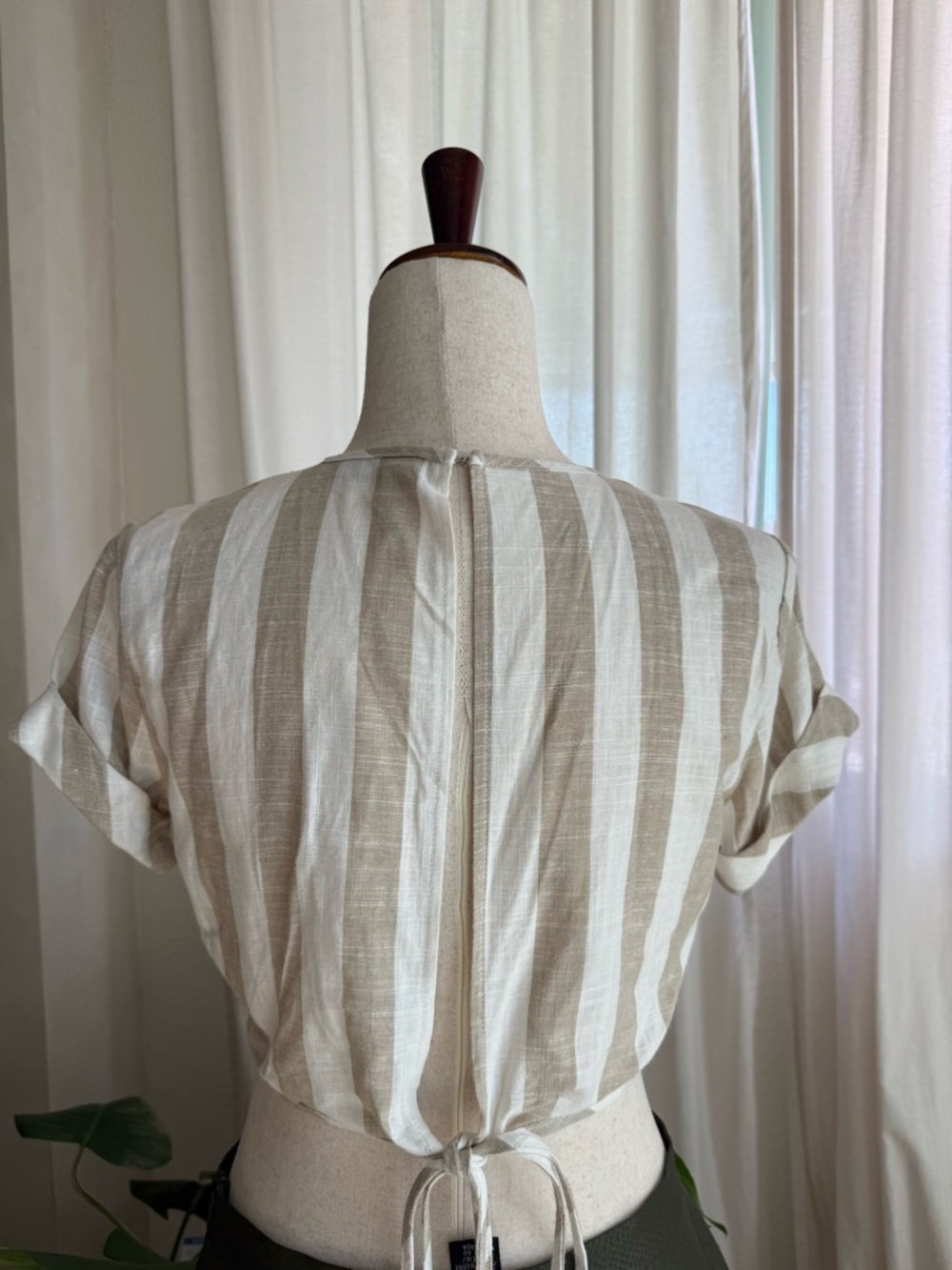 Lioness Fazio Top Stripped Cotton Linen Blend size Medium - Picture 2 of 5